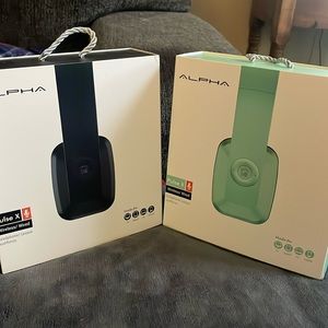Wireless/Wired headphones